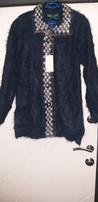 Одежда Кожа не дермантин 50тыс сертюк 50 размера и кардиган б/у без
