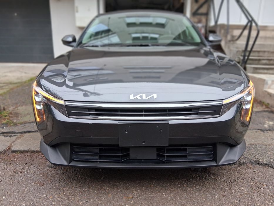 Киа   К4  LX 2.0  18500km