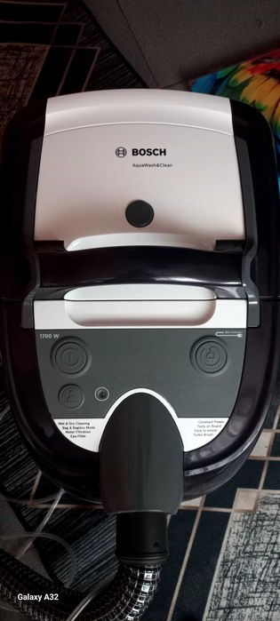 Aspirator Bosch aproape nou – folosit o singură dată