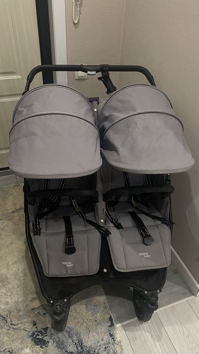 Продам коляску для двойни