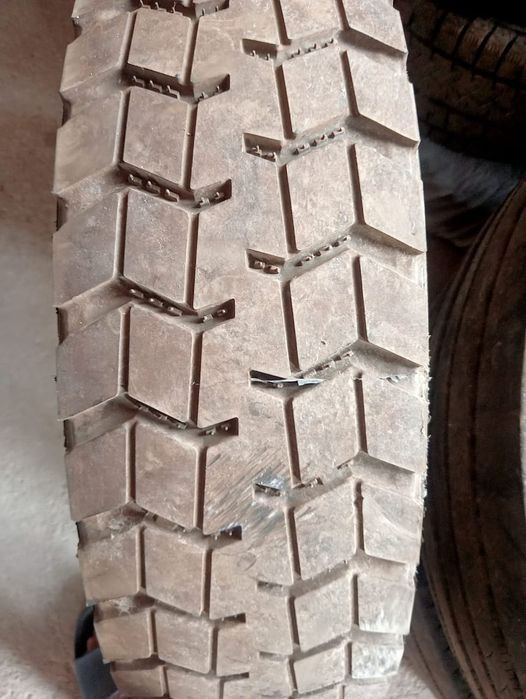 Шины для фуры и тралер