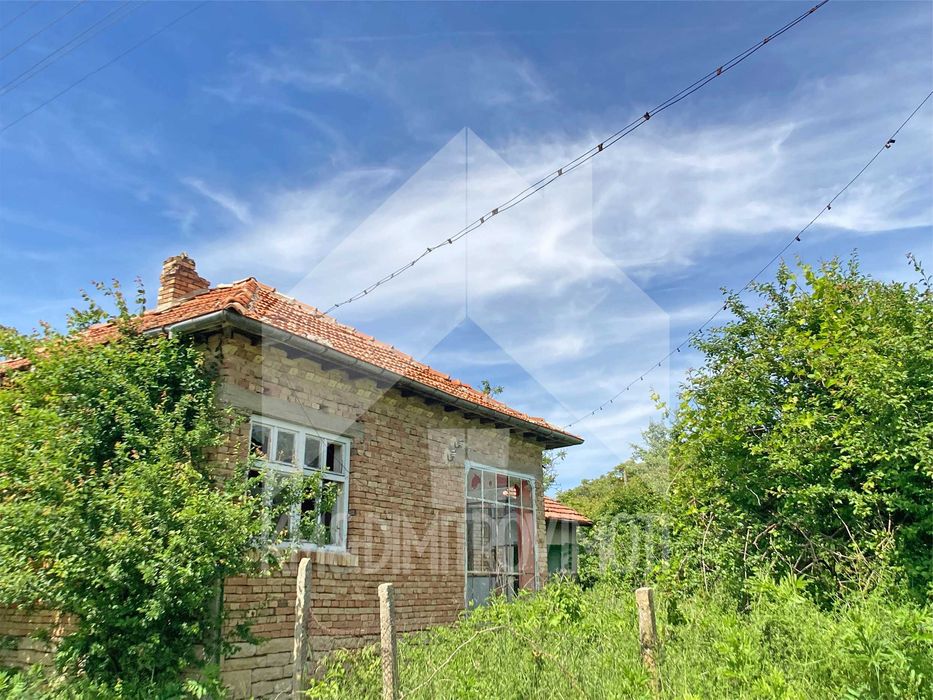 Продава се Къща в Нови пазар - 90 кв.м за 102 €/кв.м - Снимка #4