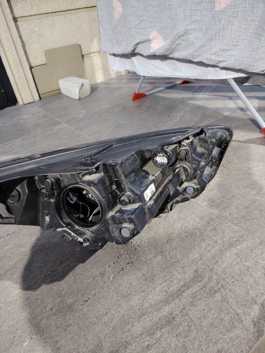 Продам фару KIA Cerato