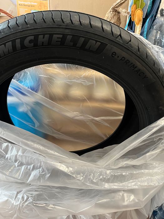 Vand anvelopa noua Michelin 225/50/R18