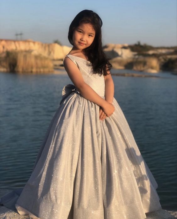 Прокат детских вечерних платьев