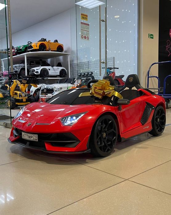 Детский электромобиль Lamborghini Aventador SVJ 24V с монитором
