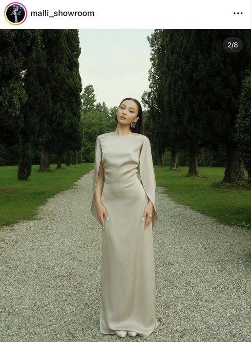 Платье бренда MALLI
