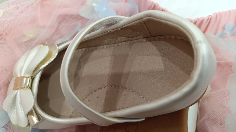 Сандали за момиче 26 номер