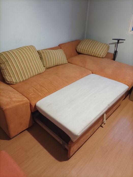 Разтегаем диван с фотьойл втора употреба с масичка и две столчета!!!