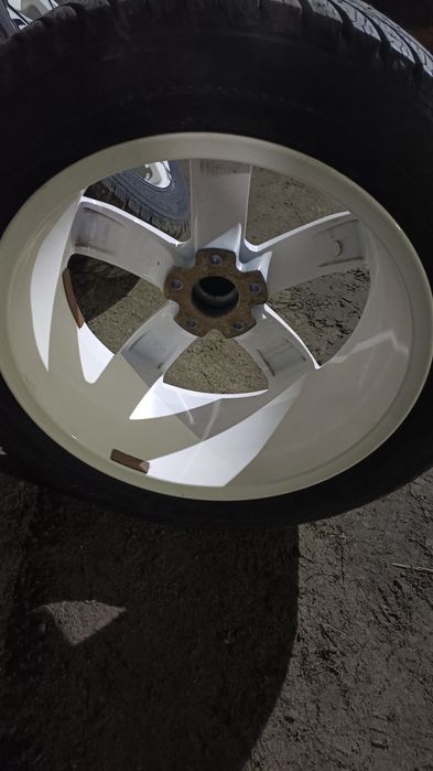 Продам 4 колеса в сборе