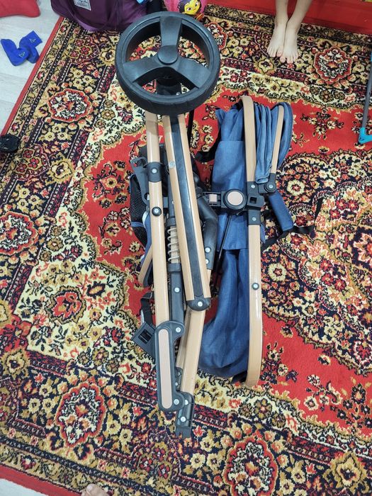 Продам коляску б/у