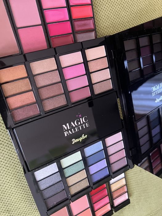 Палитра сенки за очи на Douglas