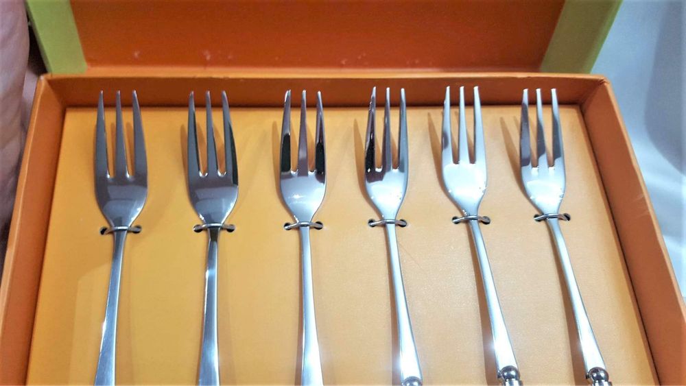 Красиви нови вилички от Англия