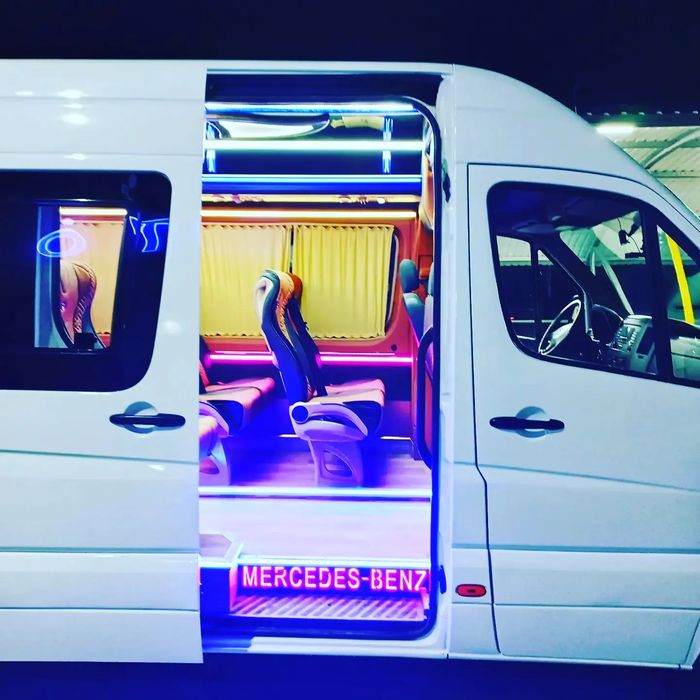 Mersedes Sprinter mikroavtobus hizmati