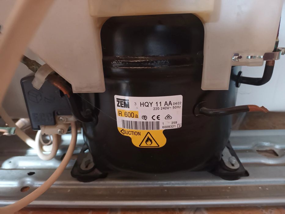 Нов хладилник работи с фризвер