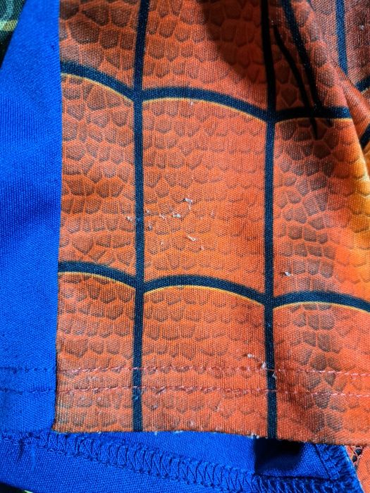 Vand un costum spiderman