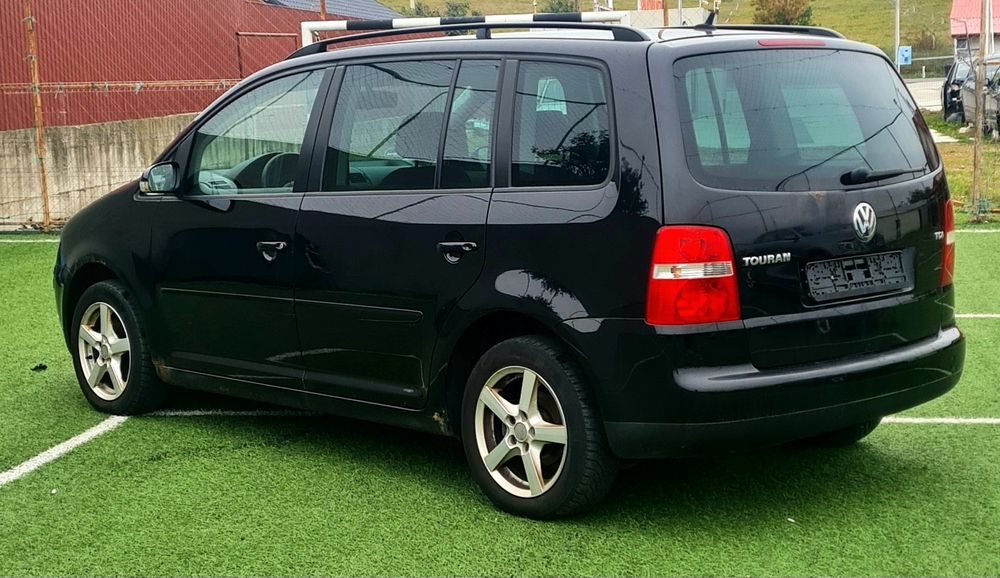 Dezmembrez/Dezmembrari / Piese /Accesorii Vw Touran,BLS,BKC