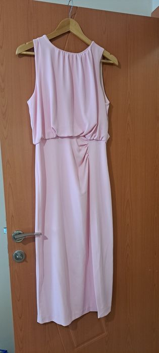 Розова рокля Zara