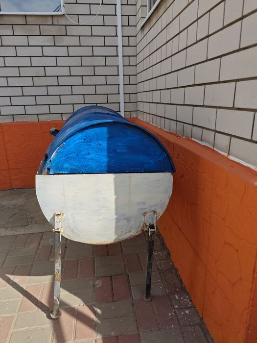 Бак для мусора ёмкостью 200л