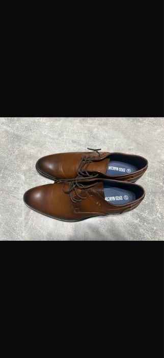 Италиански обувкимот естетвена кожа чисто нови