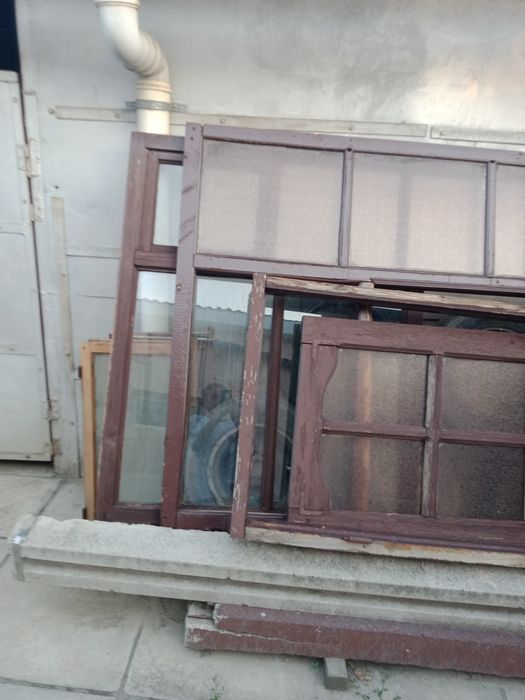 Рамы деревянные для лоджии и балконов и двери со стеклом с рамой .рамо