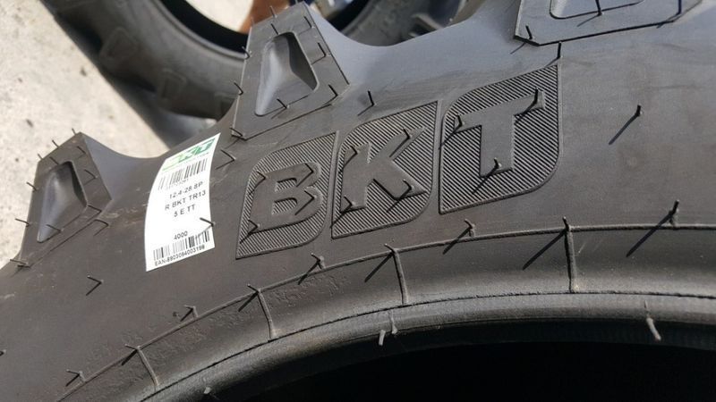 cauciucuri noi 11.2-28 sau alte dimensiuni noi Bkt inda sau Ozka turci