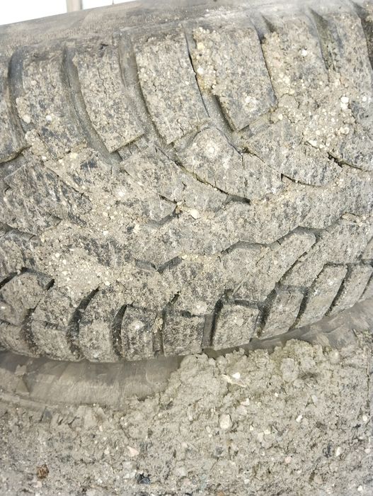 Продам срочно диски с резиной