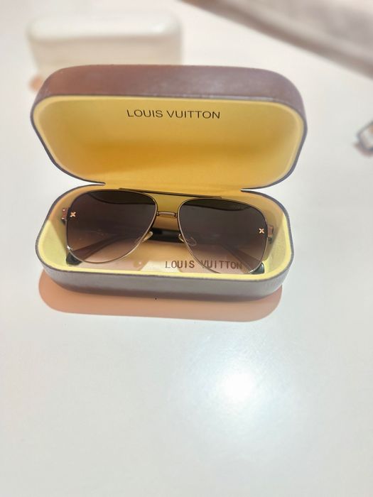 Продавам сльнчеви очила Louis Vuitton