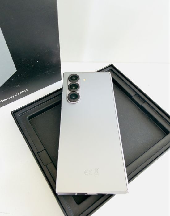 НОВ! Samsung Galaxy Z Fold 6 5G 256GB 12GB Ram Silver Shadow Гаранция!