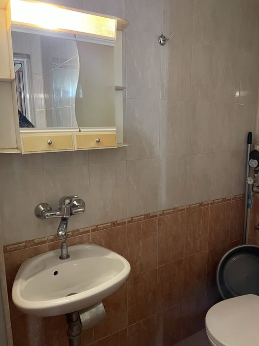 Дава се под наем Едностаен апартамент в Габрово, Център - 40 кв.м за 204 € - Снимка #2