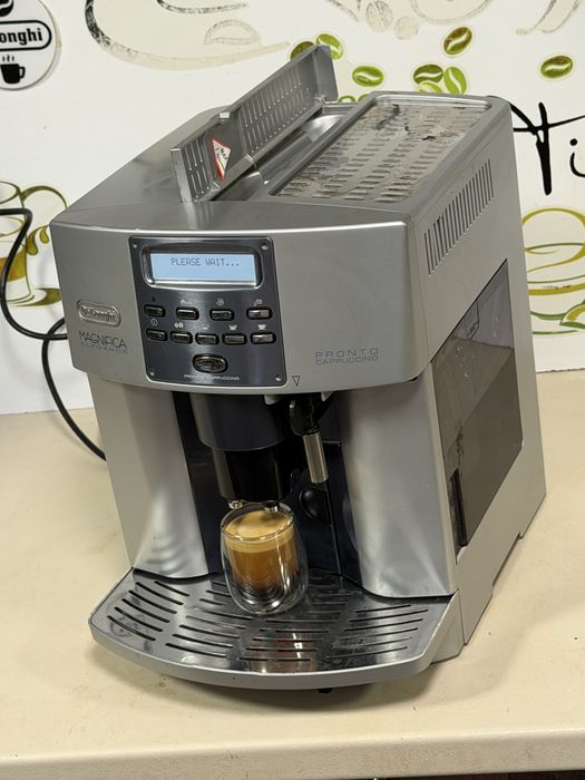 Кафемашина кафе автомат delonghi Elegance с гаранция
