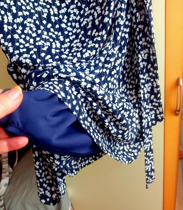 Нова рокля  с цип отзад,поплата леко асиметрича отпред