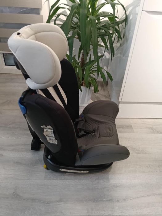 Scaun auto cu ISO fix