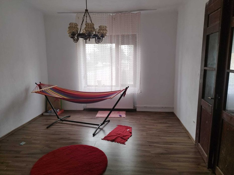 Casa de locuit, anexa si teren