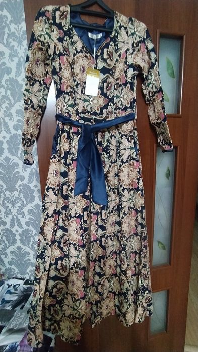 Продам длинное платье