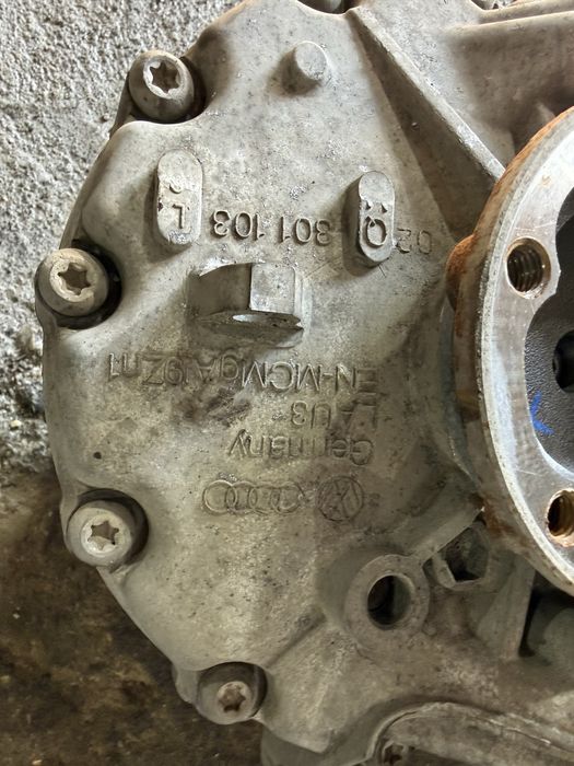 VOLKSWAGEN TOURAN Audi A31.8 TFSI скоростна кутия KXD