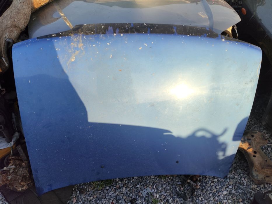 Капот на мазду 323