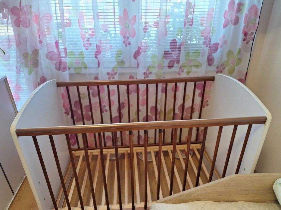 Детско лего 160/120 + матрак + стол за хранене