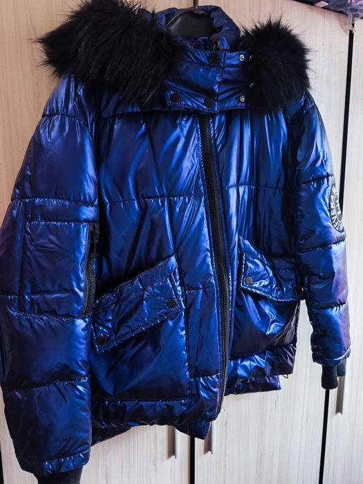 Дамско яке синьо, червено и зелено