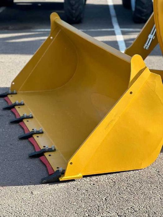 Погрузчик с увеличенной мощностью двигателя! 1 КУБ! Кондиционер!