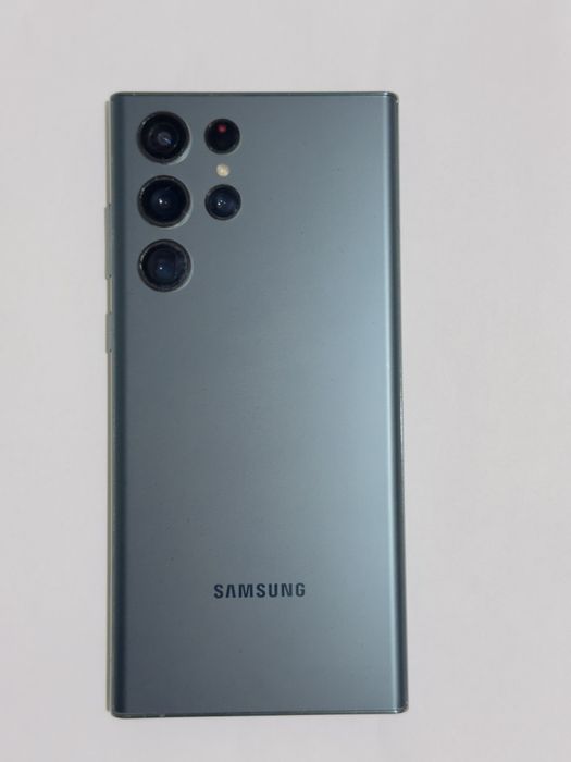 Samsung Galaxy S22 Ultra 5G (12/256 GB) sotiladi!