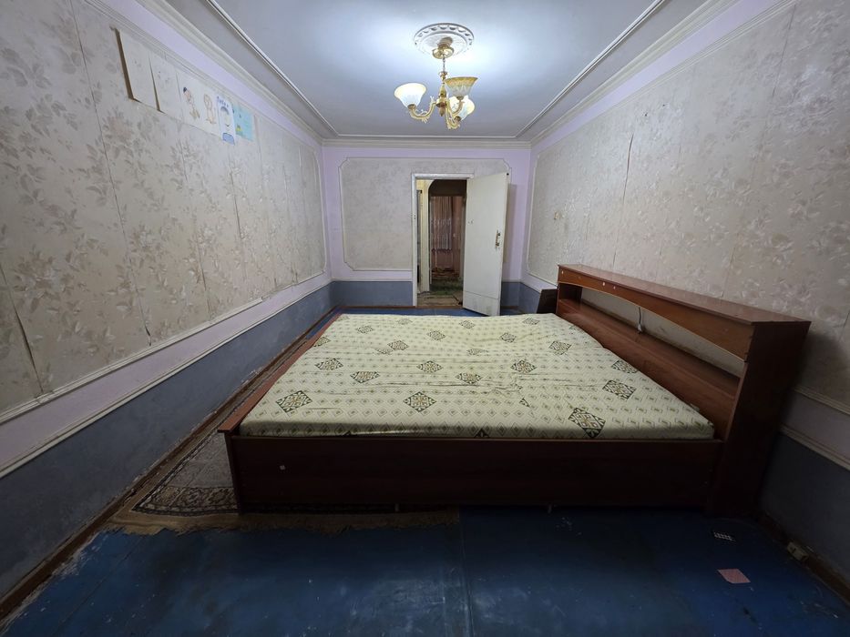 Калининскийда 3 хоналик квартира  сотилади.