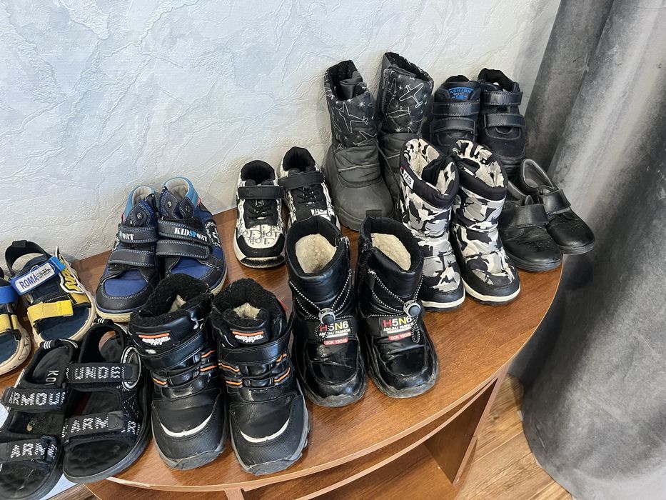 Продам детские вещи и обувь