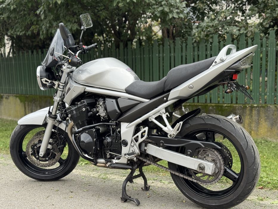 Suzuki Bandit 650 dotat cu ABS (Naked/Hornet/FZ6/GSR)