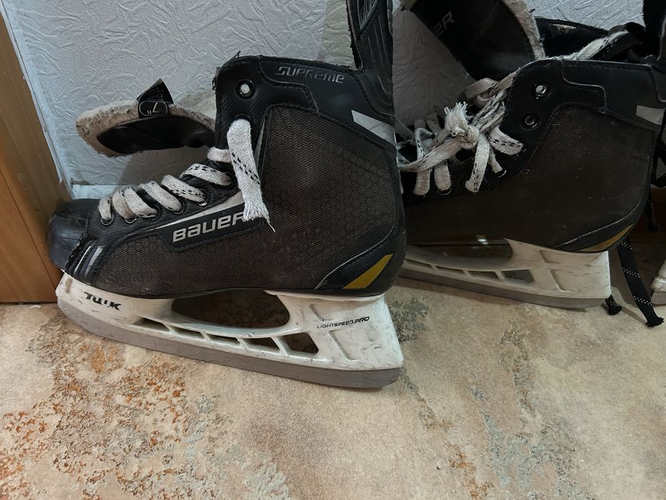 Профиссиональные коньки Bauer