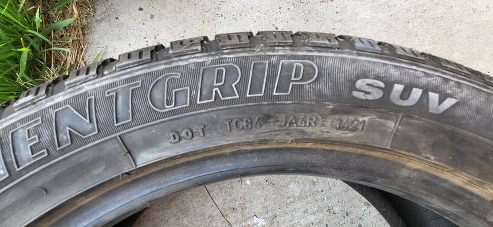 2 шины на 235*50*R19 Good year