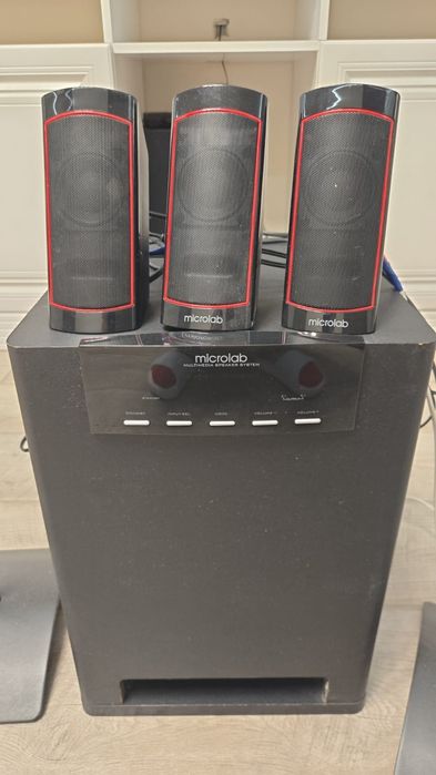 Сабвуфер и 5 колонок