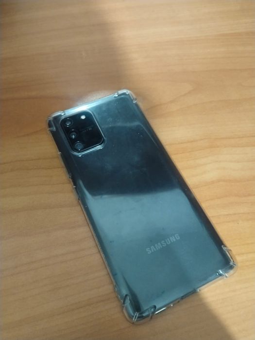 Samsung S10 Lite