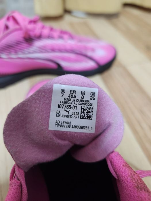 Vand ghete de fotbal Puma de sintetic roz marimea 40.5