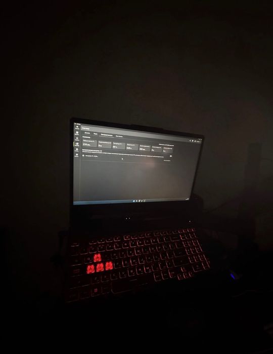 Срочно продам мощный ноутбук